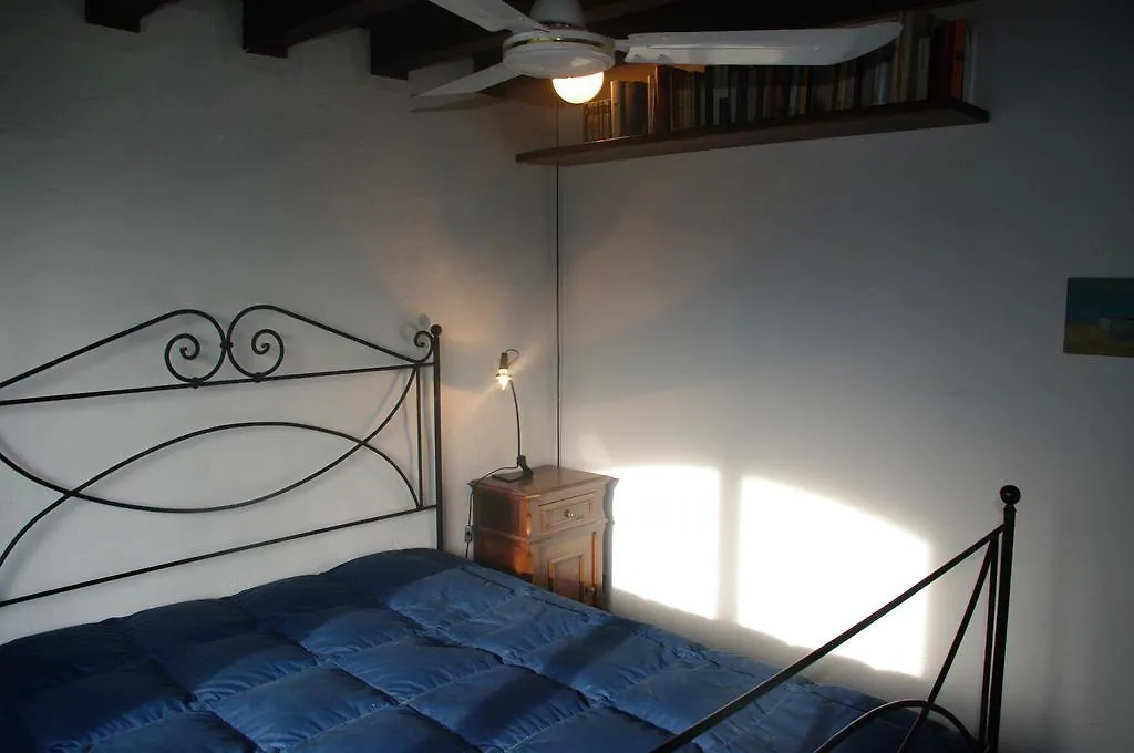 Вилла La Casa Sopra Le Nuvole Медезано